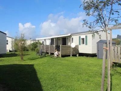 Chalet à Sarzeau, Mobil-home 6 pers. avec accès plage direct et piscine dans camping - N°1045715