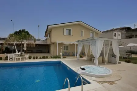 Oleandro, Manoir dans les Abruzzes avec piscine et jardin - Photo 11