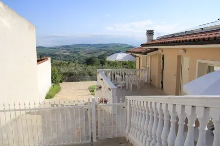 Oleandro, Manoir dans les Abruzzes avec piscine et jardin - Photo 16