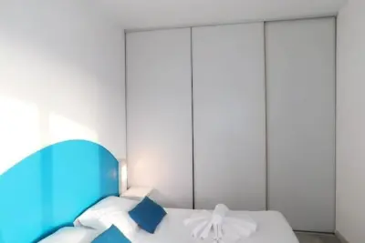 Appartement à Juan les pins, Lumineux T2 Résidence Standing