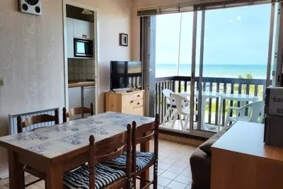 Wohnung in Merville Franceville Plage, Location de Vacances Merville-Franceville-Plage 69 - L1047463