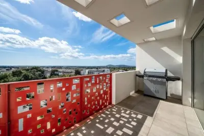 Appartement à Montpellier, Spacieux Nid Lumineux Avec Vue Dégagée Sur La Mer - L1048178