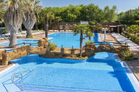 Camping Solmar-COTTAGE, Chalet au Camping Solmar avec terrasse - Photo 2