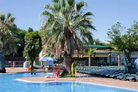 Camping Solmar - XALET CONFORT, Chalet en Espagne avec terrasse et jardin - Photo 13
