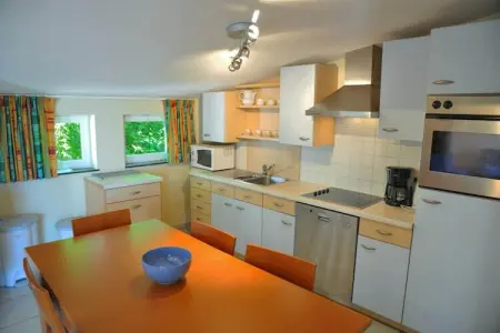 Le Cerf Volant, Maison à Noiseux avec jacuzzi privé - Photo 3