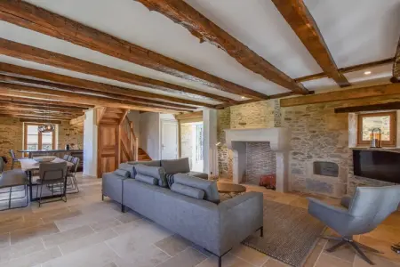 Gite Brouillac, Chalet au sommet d'une colline avec piscine - Photo 5
