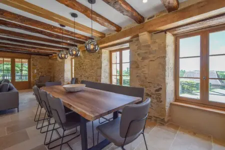 Gite Brouillac, Chalet au sommet d'une colline avec piscine - Photo 8