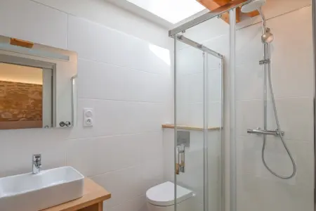 Gite Brouillac, Chalet au sommet d'une colline avec piscine - Photo 19