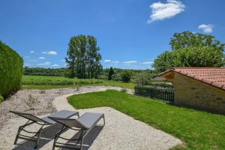 Gite Brouillac, Chalet au sommet d'une colline avec piscine - Photo 24