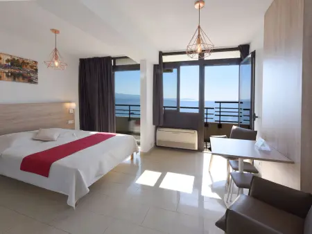 Rés. Les Calanques, studio 2 pers, Appartement 2 personnes à Ajaccio - Photo 5
