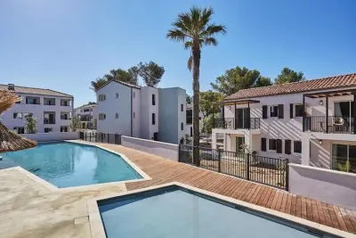 Appartement à Hyères, Résidence Prestige Odalys Le Riviera - L1051589