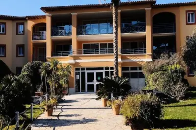 Appartement à HYERES, Résidence La Pinède - maeva Home - L1051655