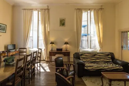 Gîte du Château, Château à Chaleix avec Piscine et Vue - Photo 4