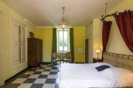 Le Grand Gite du Chateau, Gîte à Chaleix près forêt et lac - Photo 20
