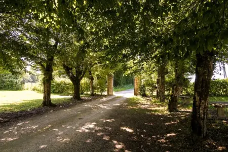 Le Grand Gite du Chateau, Gîte à Chaleix près forêt et lac - Photo 36