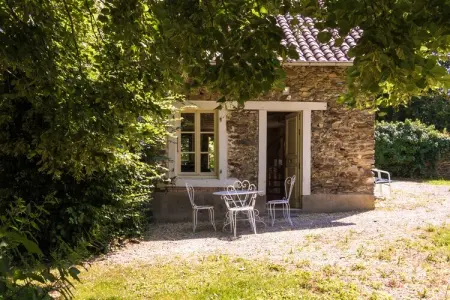 La Petite Maison, Gîte à Chaleix près de forêt et lac - Photo 7