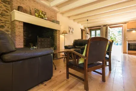 La Petite Maison, Gîte à Chaleix près de forêt et lac - Photo 9