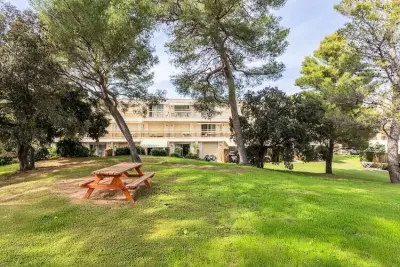 Appartement à ST RAPHAEL, Résidence Pierre & Vacances La Corniche d'Or - L1051899