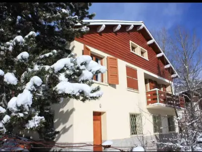 Chalet à Bolquère, Chalet calme 11 pers. rénové, proche pistes, jardin, parking - N°1052534