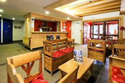 Apartment in La Foux D'Allos, Résidence Vacancéole Central Park FR-04260-43 N°1053478