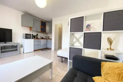 Appartement à ROQUEBRUNE CAP MARTIN, 06bq : Studio à Deux Pas Des Plages - N°1053706