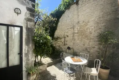 Appartement à Saint Martin de Ré, Charmante Maison En Plein Cœur De Saint Martin - N°1054403