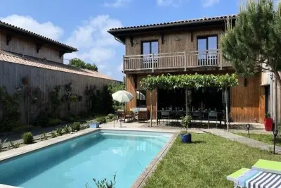 Appartement à LA TESTE DE BUCH, Villa Avec Piscine Et Climatisation: Paradis Familial Près D'arcachon - N°1054812