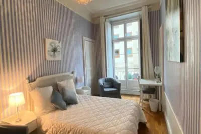 Appartement à Nantes, Joli Appartement Avec Balcon Au Coeur De Nantes ! - L1055554