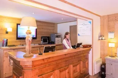 Appartement à COURCHEVEL, Résidence Pierre & Vacances Premium Les Chalets du Forum **** - L1056536