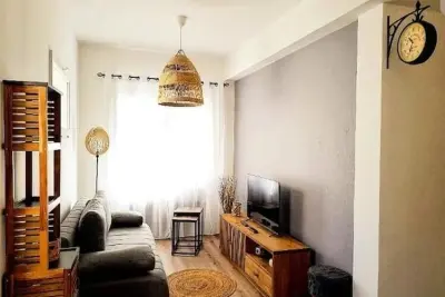 Appartement à Toulon, Charmant T2 équipé, 1min à Pied Plages! - L1057527