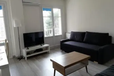 Appartement à Toulon, 65m² Avec Petit Balcon - Proche Base Navale - N°1057558