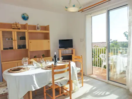 Corsaires 63, Appartement 4 personnes à Saint Pierre La Mer - Photo 1