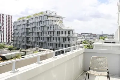 Appartamento a Saint Denis, Nid Spacieux Avec Vue Sur Sacré-cœur & Tour Eiffel - L1058368