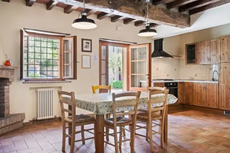 Aia, Séjour paisible dans un village avec cheminée - Photo 14