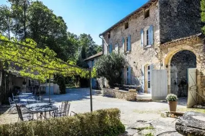 Appartement à Pernes les Fontaines, Superbe Mas Provencal Avec Piscine Chauffée - N°1059032