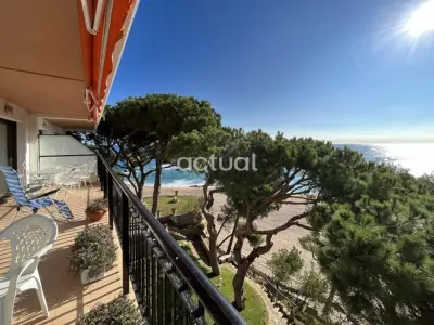 Appartement à Platja d'Aro, Appartement bord de mer avec terrasse et parking à Platja d'Aro - L1059314