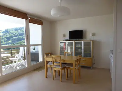 Appartement à Besse et Saint Anastaise Super Besse, Appartement 6 pers, Wi-Fi, proche pistes ski, garage privé, vue lac et montagnes - L1060111