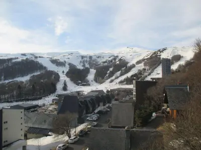 Appartement à Besse et Saint Anastaise Super Besse, Appartement 2 pièces vue montagne, proche pistes et lac - L1060142