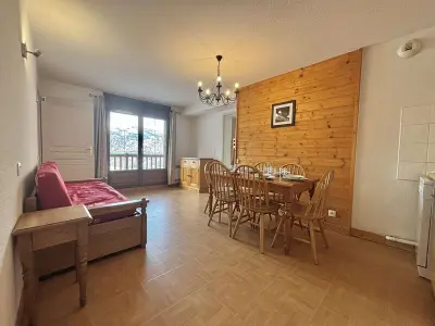 Appartement à Flumet, Appartement 6 pers. à Flumet avec piscine, parking et animaux admis - N°1060251