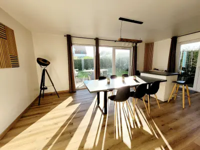 Villa in Wimereux, Maison 3 chambres jardin parking proche plage, WIFI, animaux acceptés - L1060254