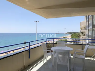 Appartement à Platja d'Aro, Appartement avec terrasse en bord de mer - L1060469