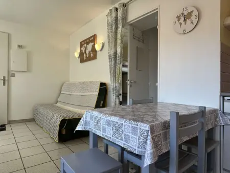 Appartement climatisé 2 pièces, piscine, animaux acceptés, parking, proche mer - Photo 5