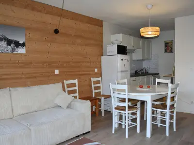 Appartement à Pralognan la Vanoise, Appartement 3 pièces, proche du centre, idéal pour 4 personnes - L1060485