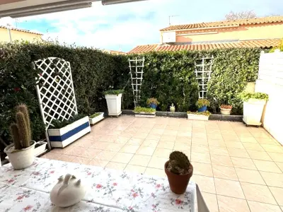 Maison à Agde, Maison T3 à 150 m de la plage, Cap d'Agde avec terrasse et parking privé - L1060624