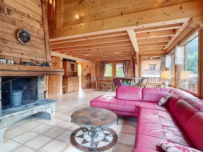 Chalet à La Clusaz, Chalet spacieux 4 chambres avec cheminée, parking et wifi à La Clusaz - L1060652