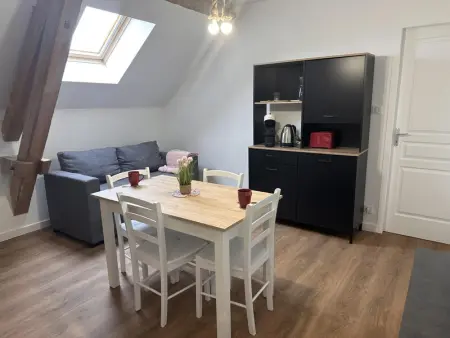 Gite à Saint Bonnet de Four, Gîte rural avec animaux, parking et Wifi à Saint Bonnet de Four - L1060690