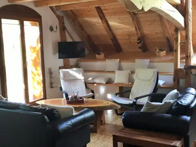 Appartement à Valloire, Chalet 5 ch., mezzanine, 12 pers., skis aux pieds, parking - L1060903