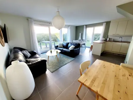 Villa moderne 3 chambres avec jardin, WiFi et parking, proche plage - Photo 1