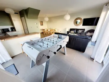 Villa moderne 3 chambres avec jardin, WiFi et parking, proche plage - Photo 2