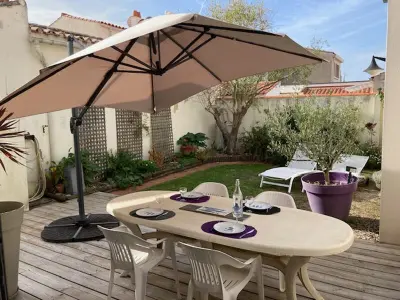 Maison à Les Sables d'Olonne, Maison rénovée avec jardin et terrasse au cœur de La Chaume, proche plage, WiFi - L1061018